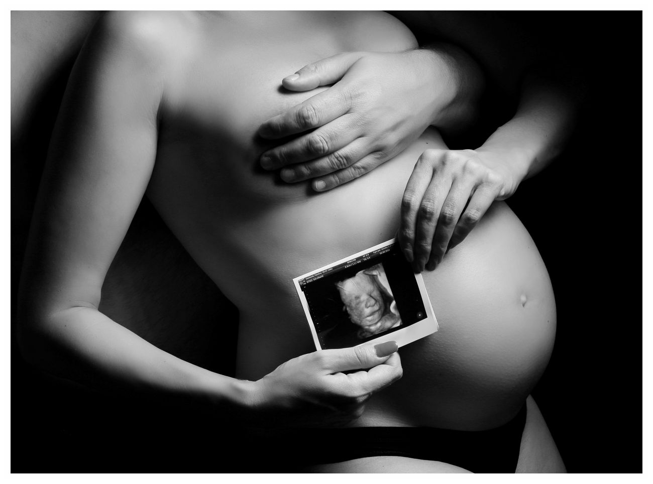 Focení v těhotenství - bříško s ultrazvukem