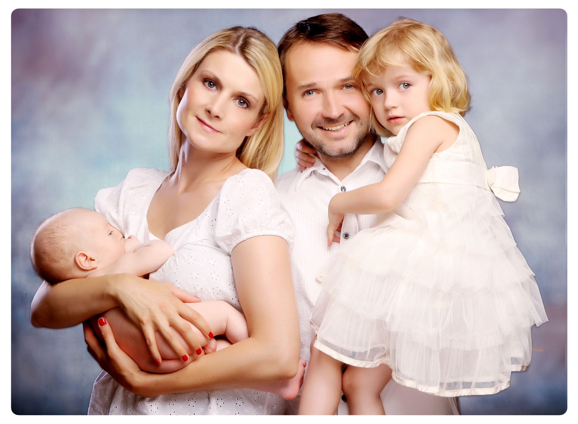 Rodinná fotografie s miminkem a holčičkou